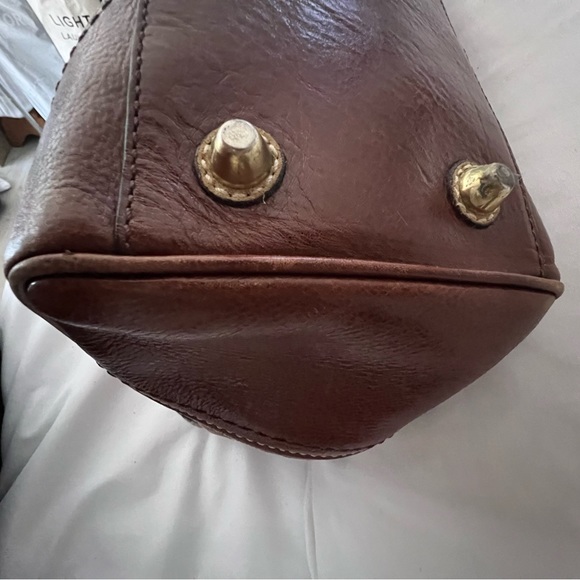 Coach Model #E06S-10228 - Picture 5 of 7